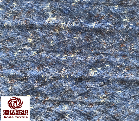 段彩色紡拉毛紗